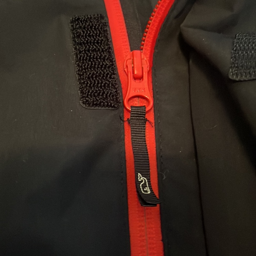Like new boys vineyard vine down jacket. - Picture 4 of 6